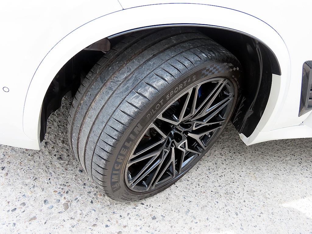BMW X5M — photo 20