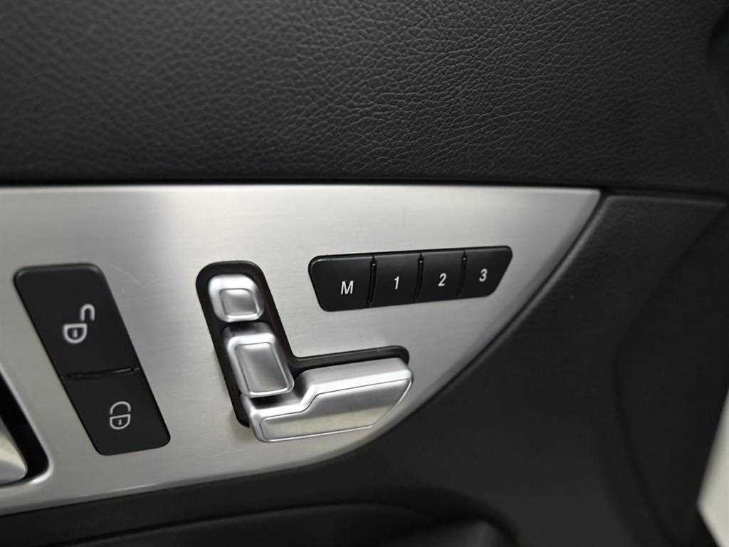 Mercedes-Benz SLK-Class — photo 12