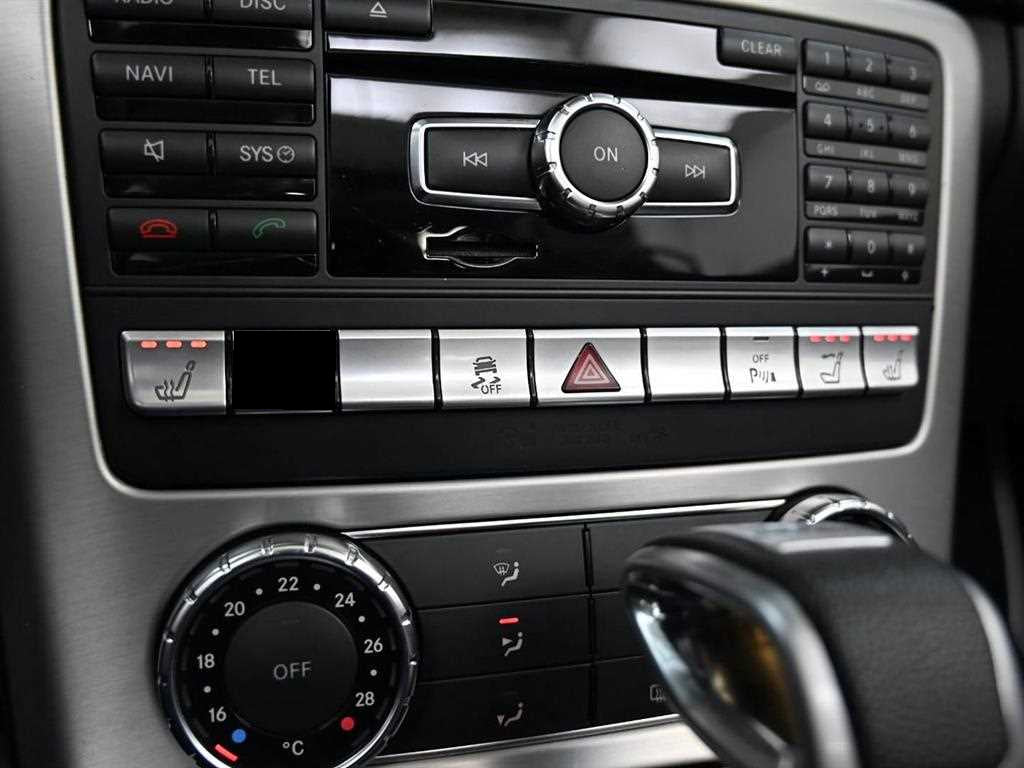 Mercedes-Benz SLK-Class — photo 17