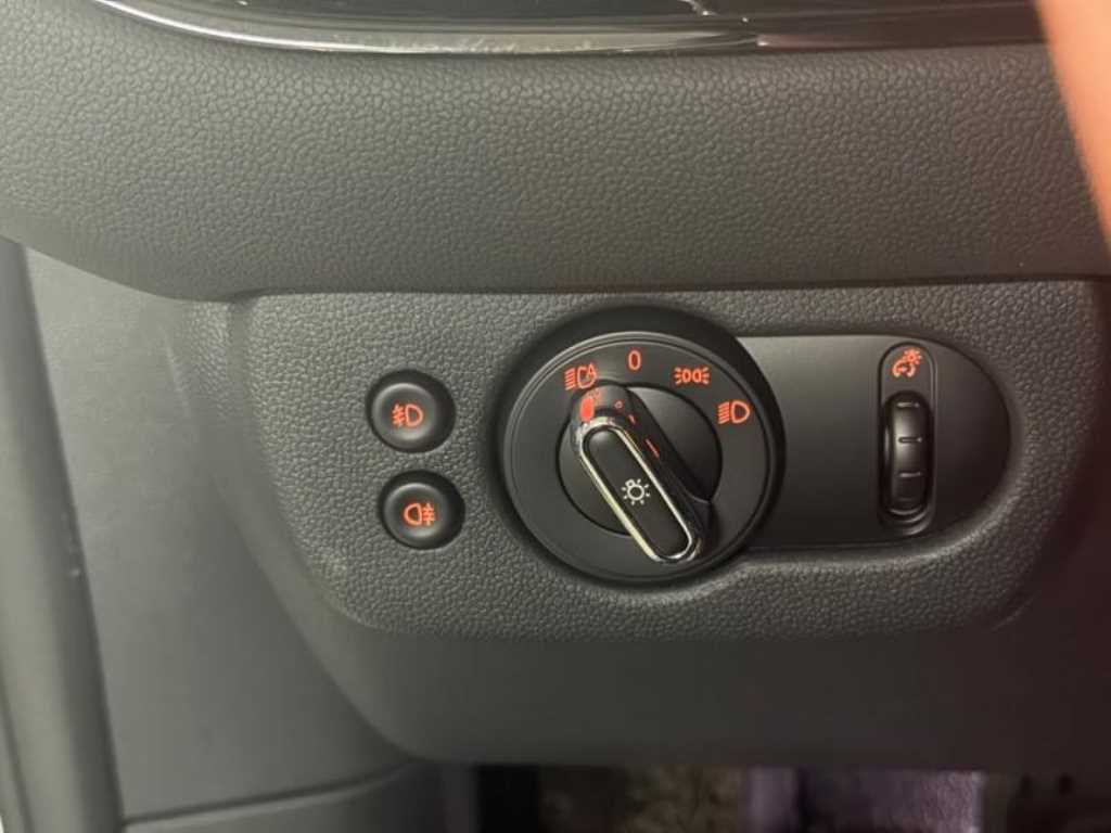 Mini Clubman — photo 13