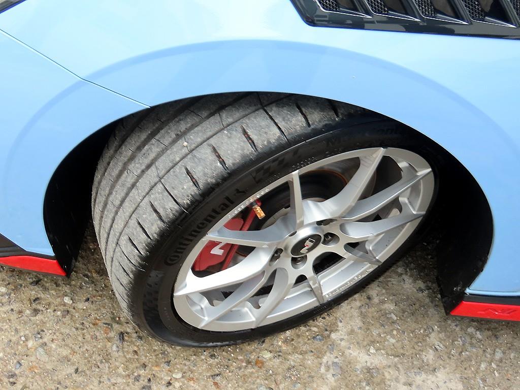 Hyundai Avante — photo 20