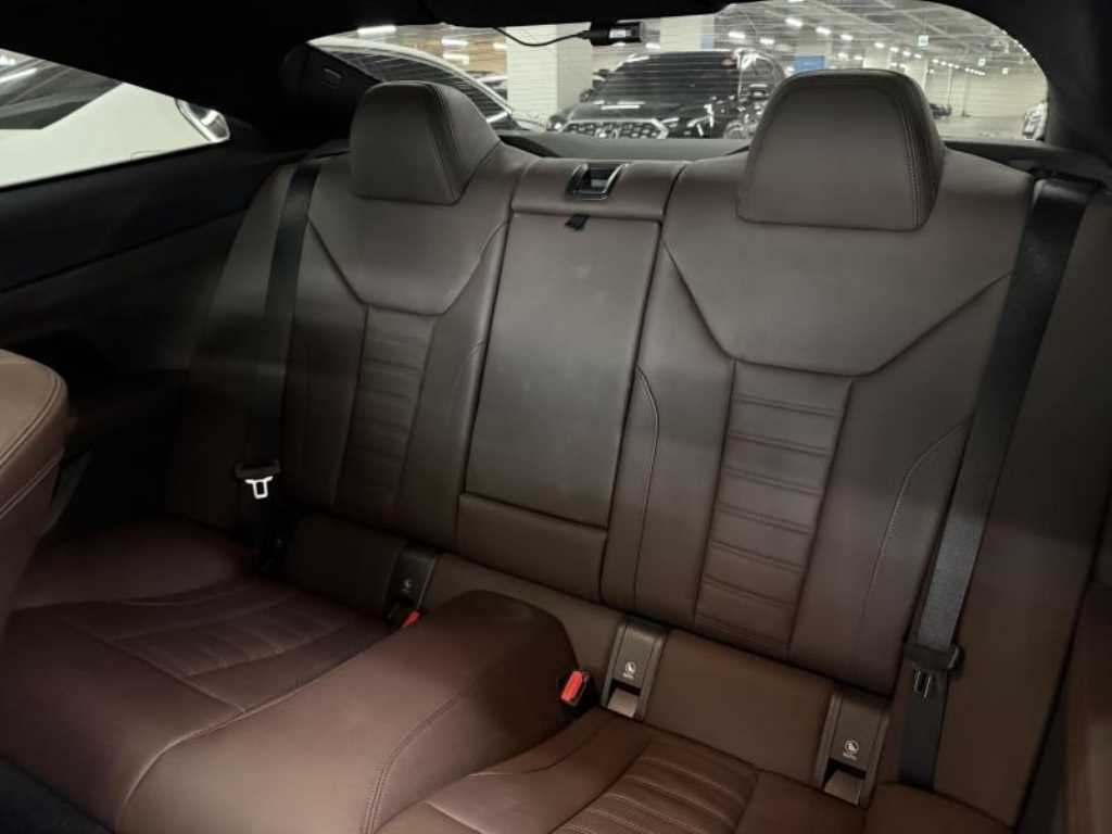 BMW 4-Series — photo 11