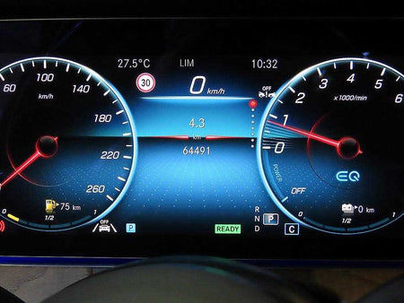 Mercedes-Benz E-Class — photo 09