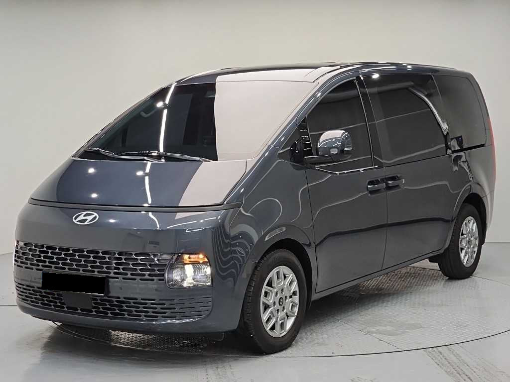 Hyundai Staria — photo 01