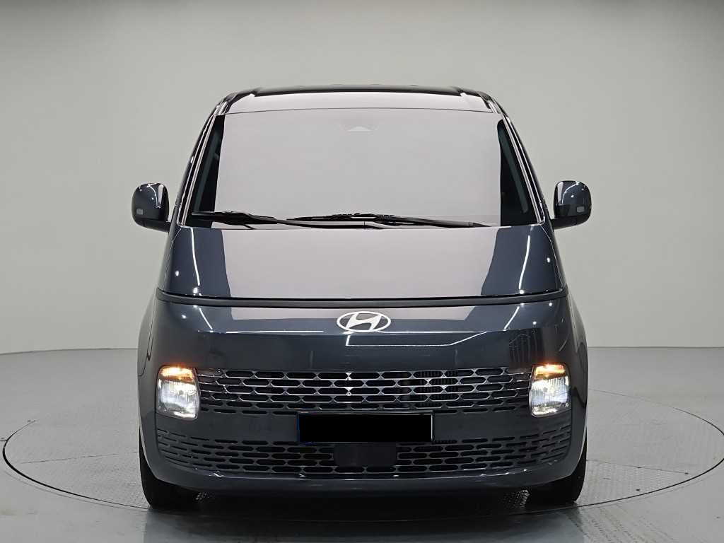 Hyundai Staria — photo 02