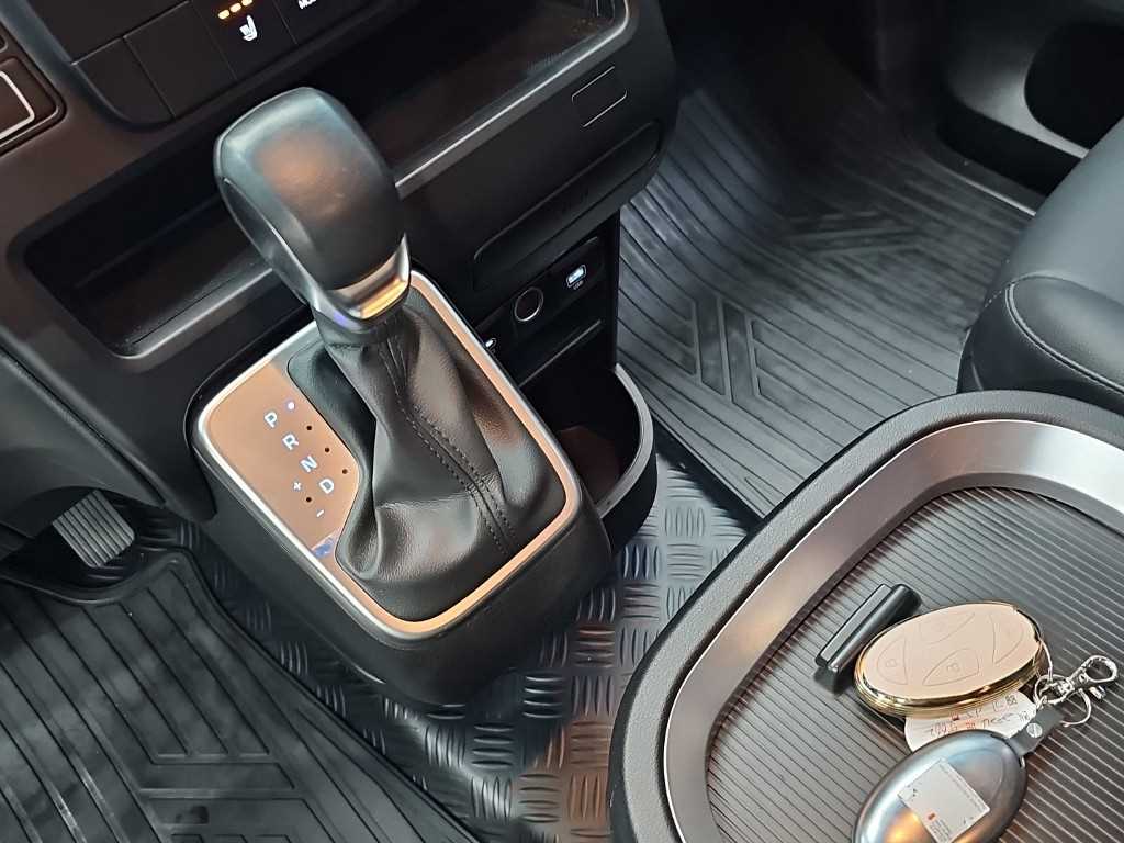 Hyundai Staria — photo 08
