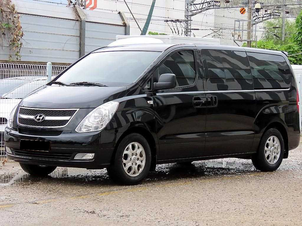 Hyundai Starex — photo 01