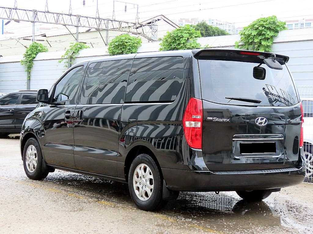 Hyundai Starex — photo 02