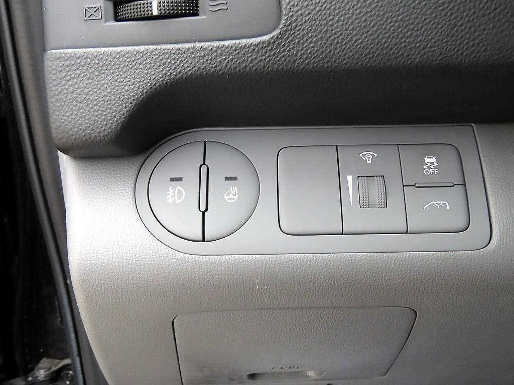 Hyundai Starex — photo 12