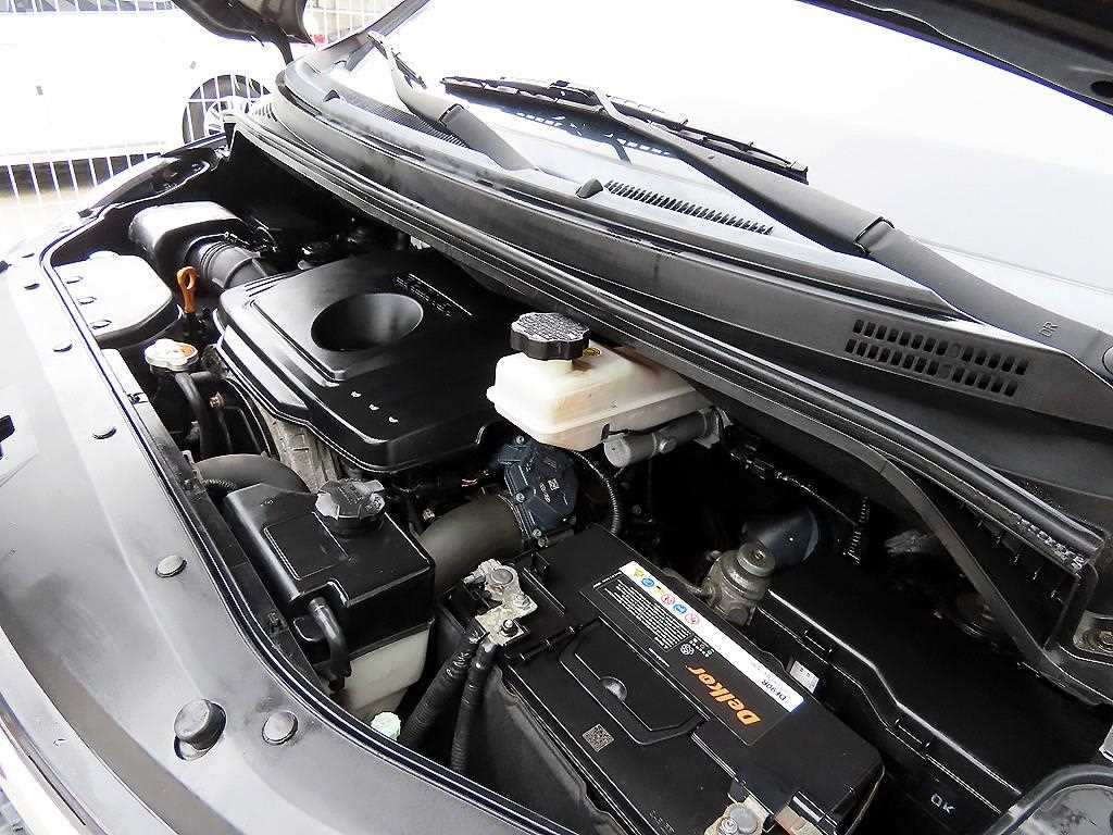 Hyundai Starex — photo 16