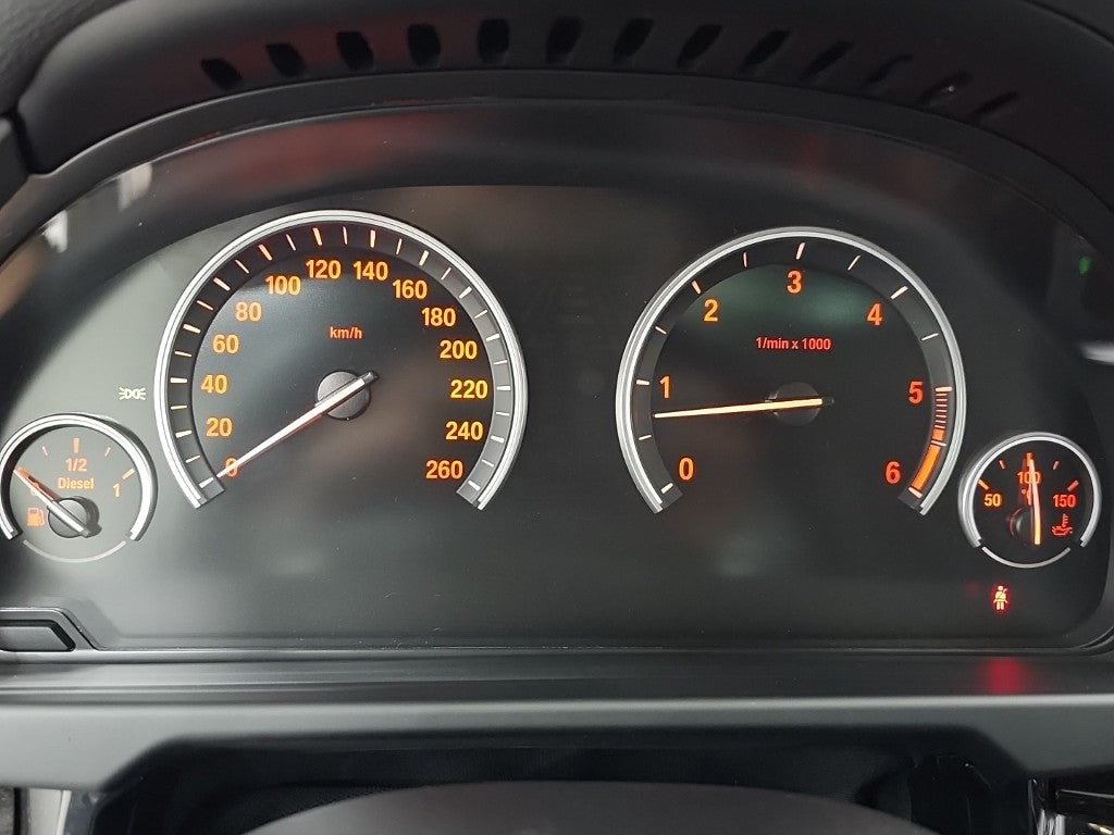 BMW X6 — photo 06