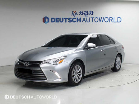 Toyota Camry — photo 01