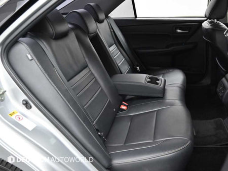 Toyota Camry — photo 12