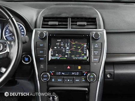Toyota Camry — photo 14