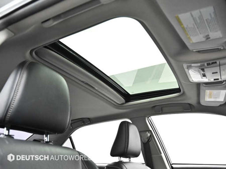 Toyota Camry — photo 18