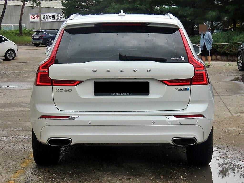 Volvo XC60 — photo 04