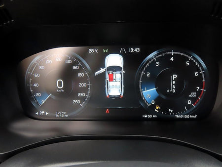 Volvo XC60 — photo 09