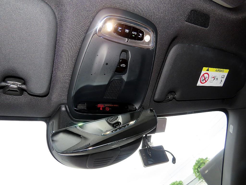 Volvo XC60 — photo 14