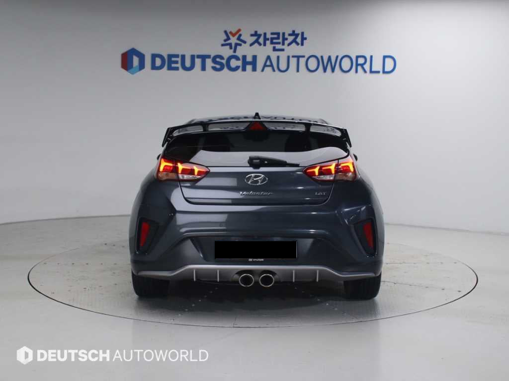 Hyundai Veloster — photo 04