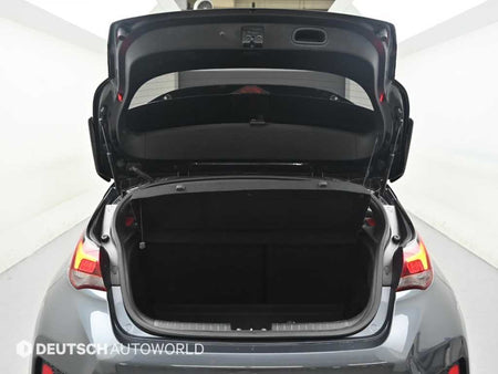 Hyundai Veloster — photo 19