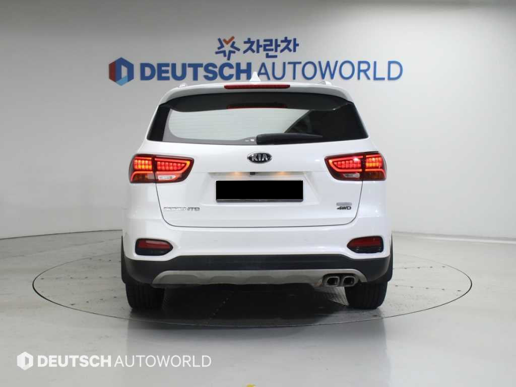 Kia Sorento — photo 04