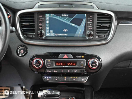 Kia Sorento — photo 14