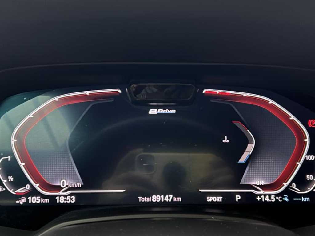 BMW X5 — photo 17