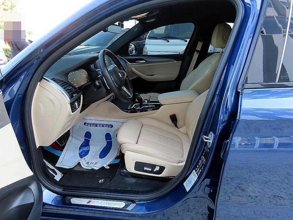 BMW X4 — photo 05