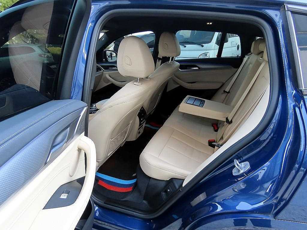 BMW X4 — photo 06