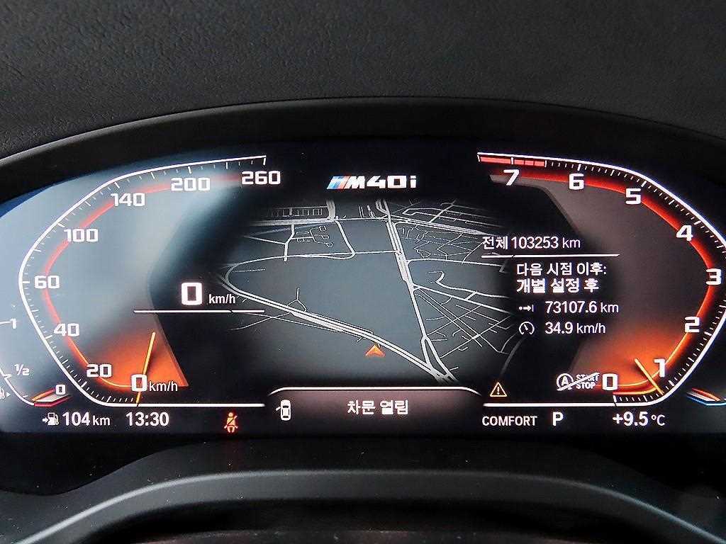 BMW X4 — photo 09