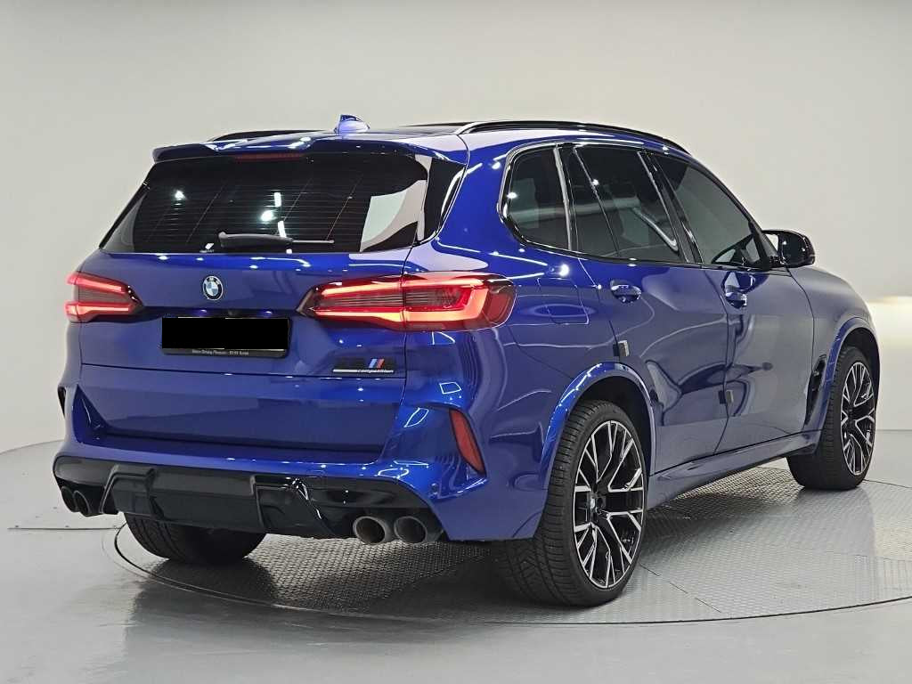 BMW X5M — photo 04