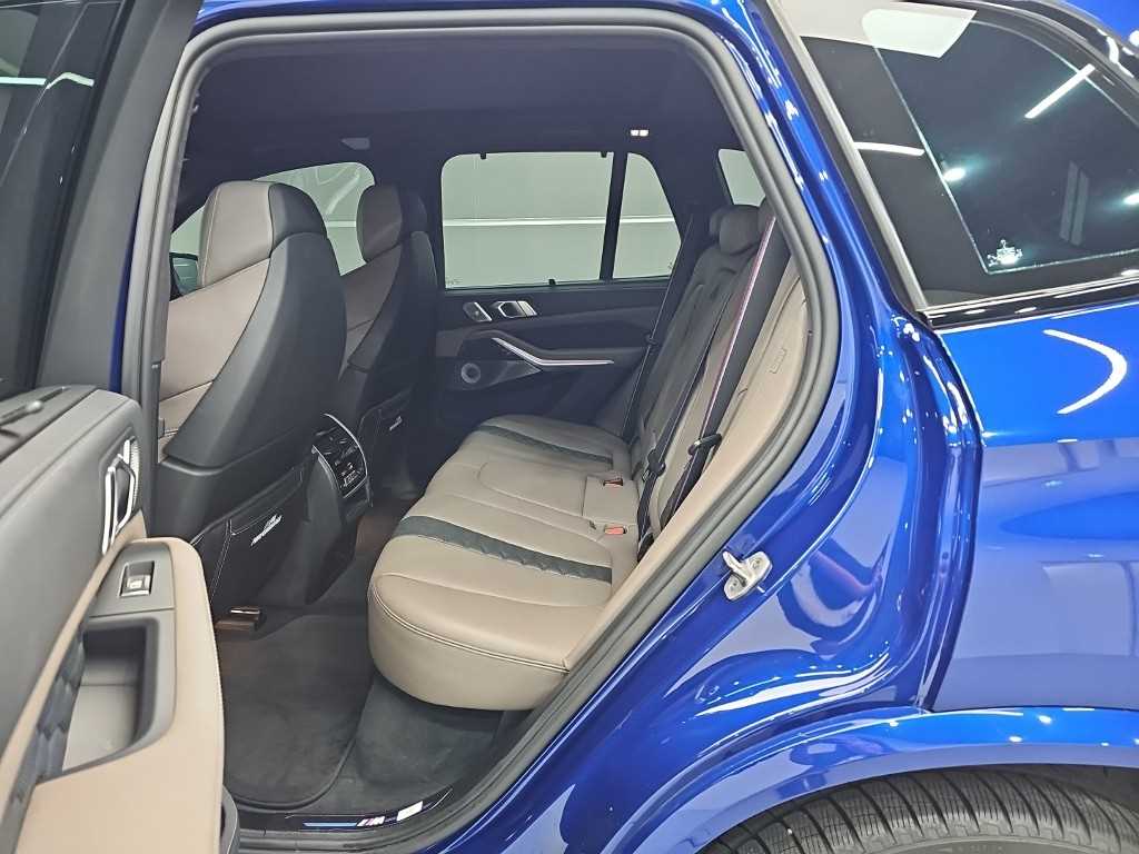 BMW X5M — photo 12