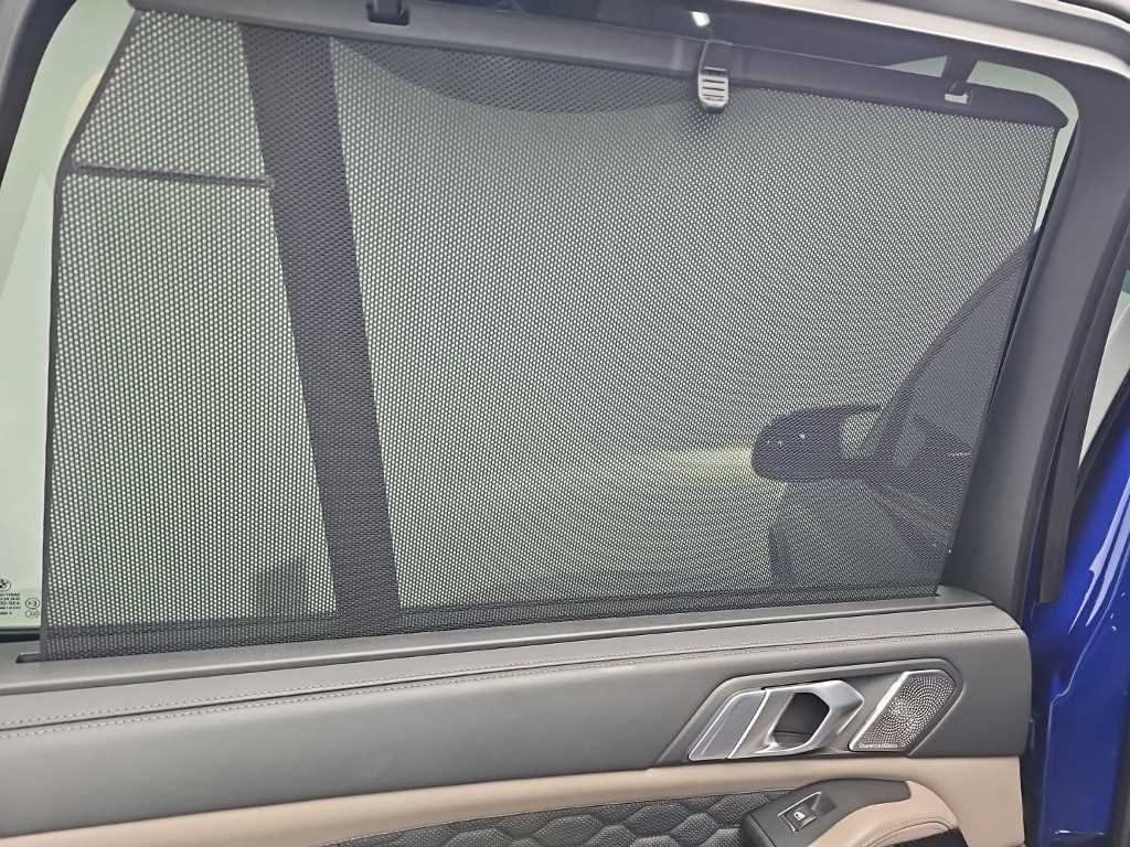 BMW X5M — photo 13