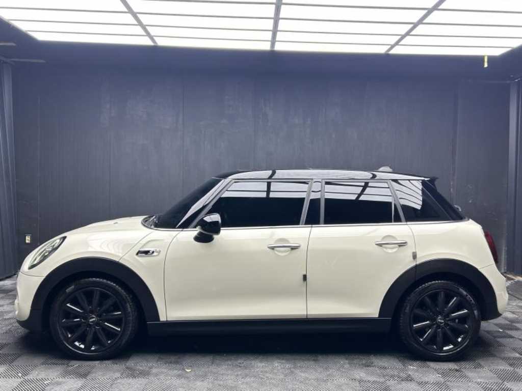 Mini Cooper — photo 03