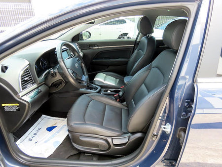 Hyundai Avante — photo 05