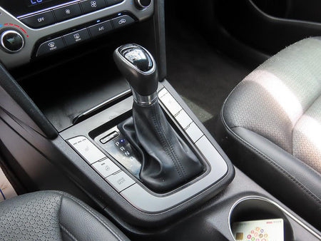 Hyundai Avante — photo 10
