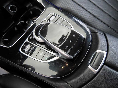 Mercedes-Benz E-Class — photo 12