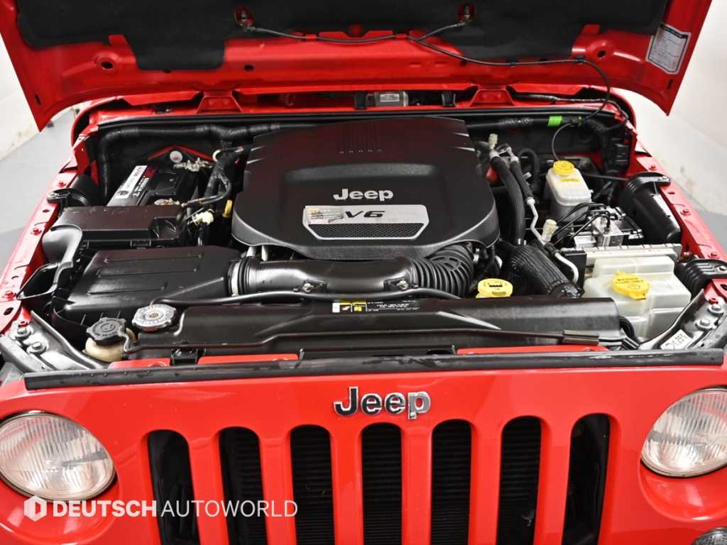 Jeep Wrangler — photo 06