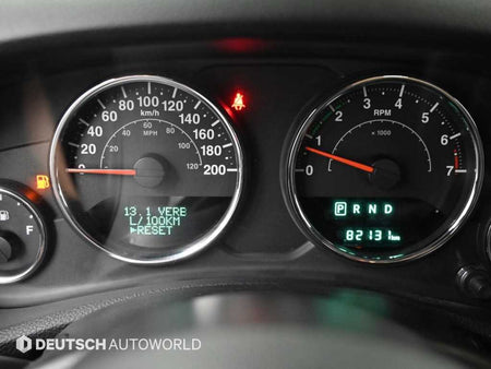 Jeep Wrangler — photo 08