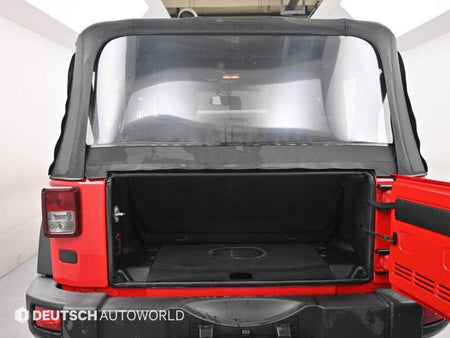 Jeep Wrangler — photo 19