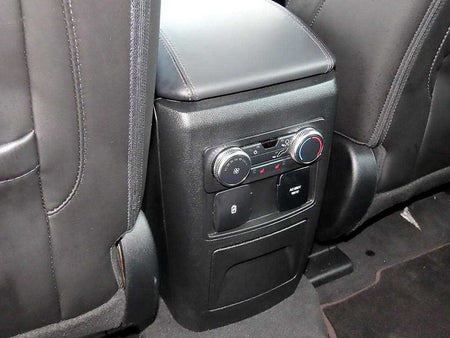 Ford Explorer — photo 15