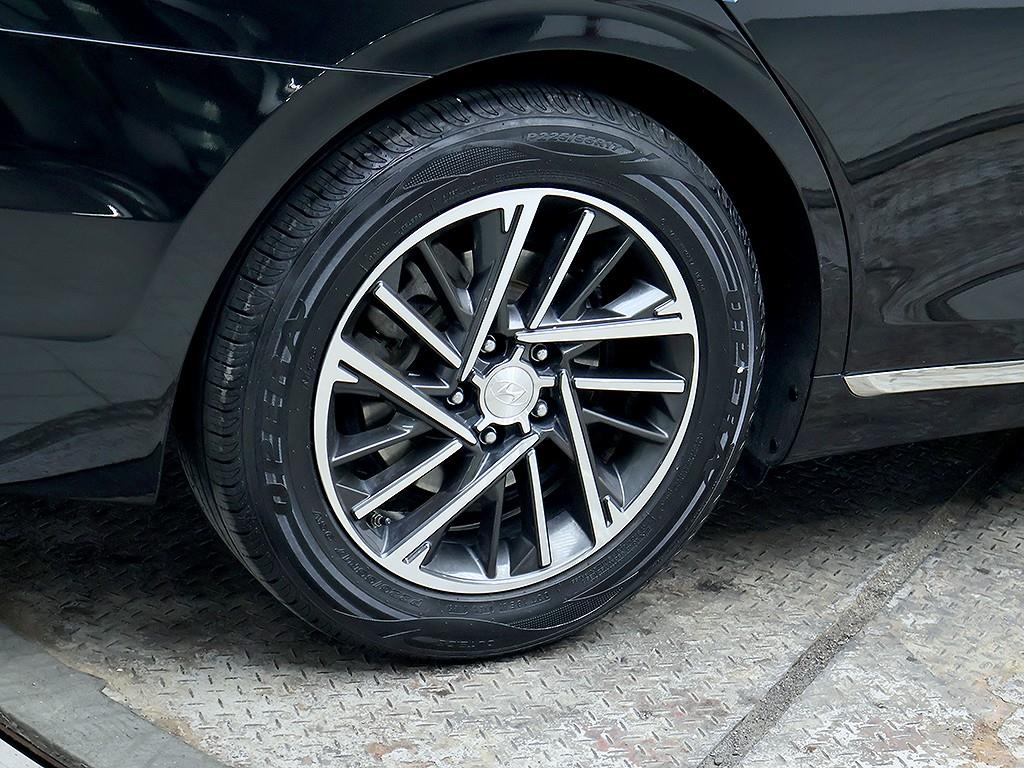Hyundai Grandeur — photo 08