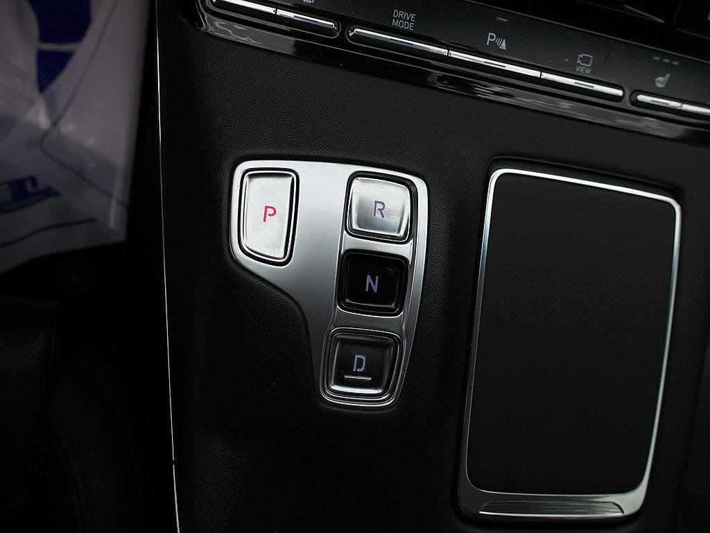 Hyundai Grandeur — photo 10