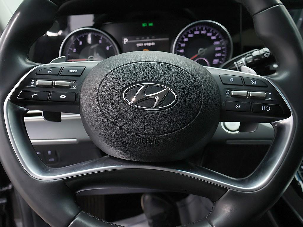Hyundai Grandeur — photo 17