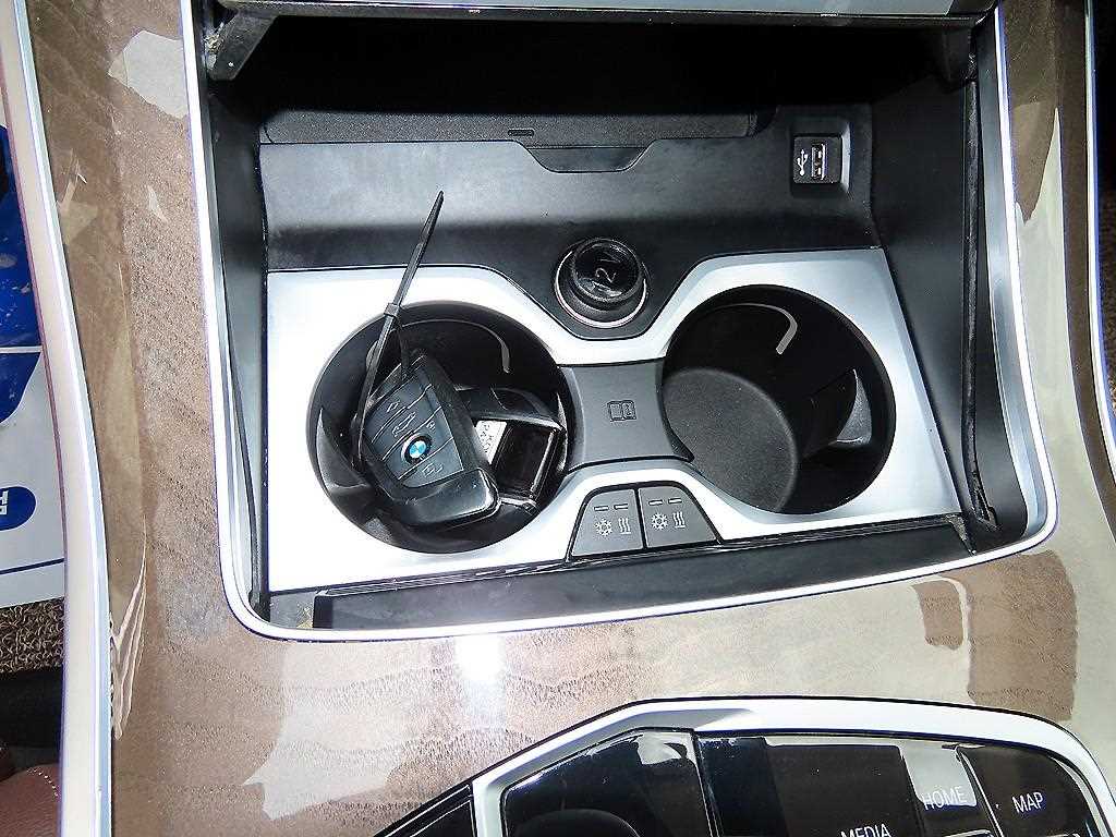 BMW X5 — photo 13