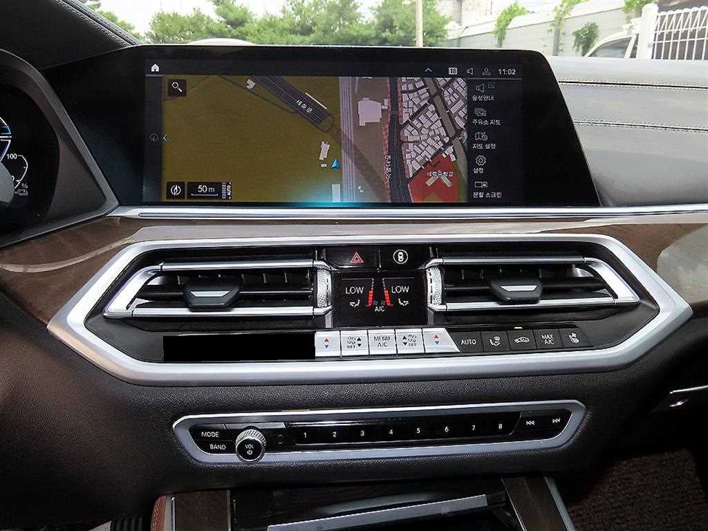 BMW X5 — photo 14