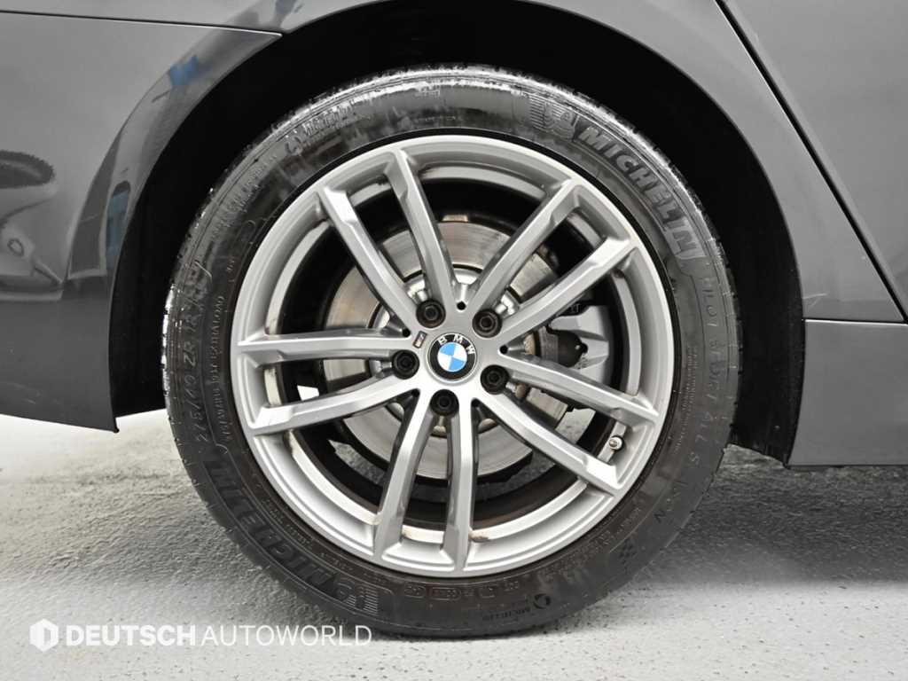 BMW 5-Series — photo 05