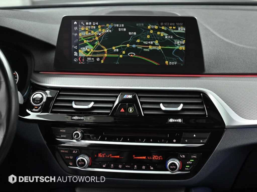 BMW 5-Series — photo 14
