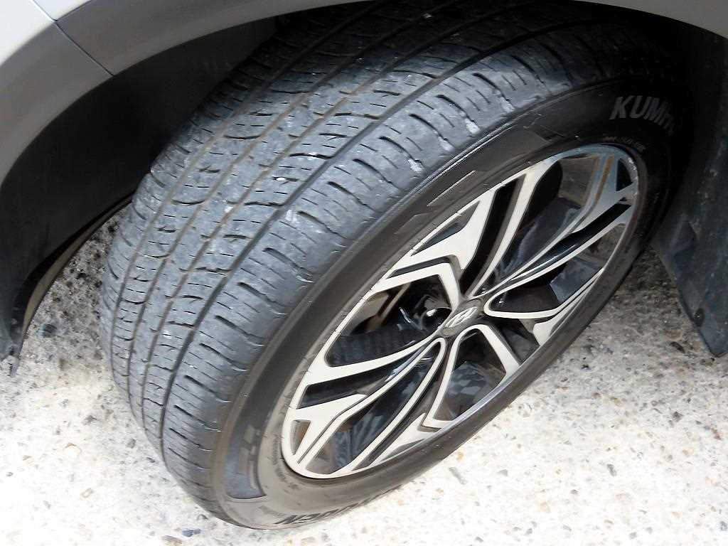 Hyundai Santafe — photo 20