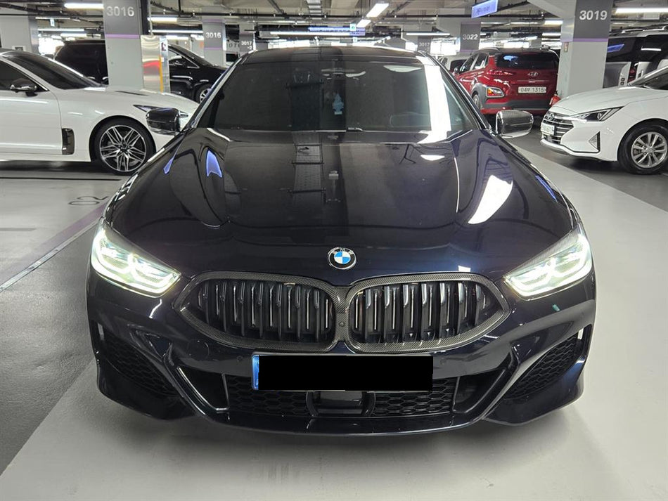 BMW 8-Series — photo 01